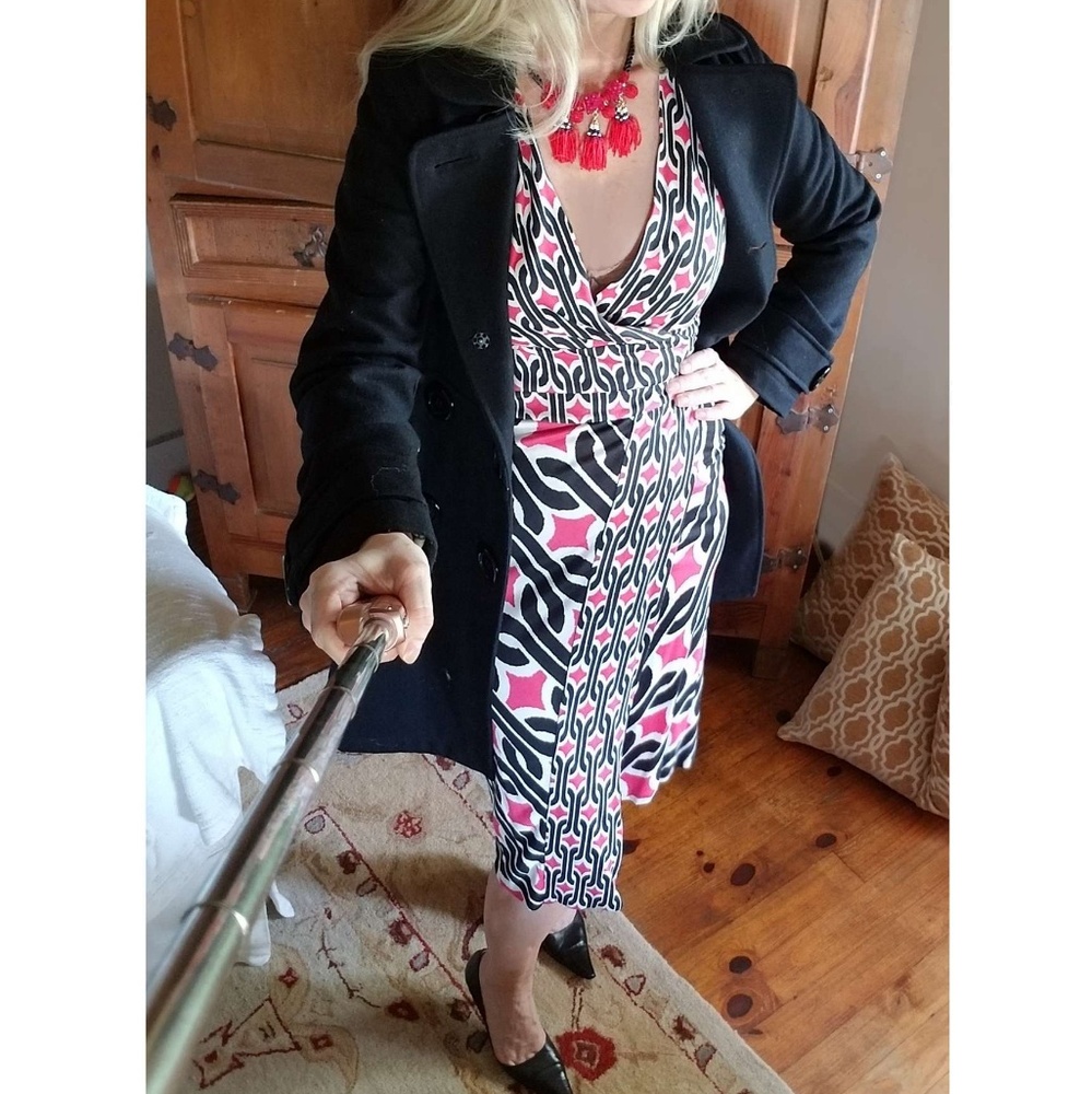 DVF Silk Wrap Dress Pink/ Black/ Cream Size 6